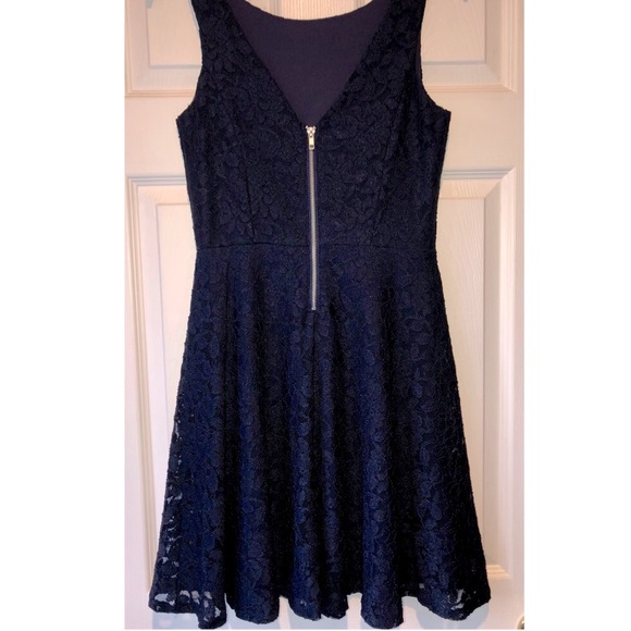 Dress - Picture 2 of 3